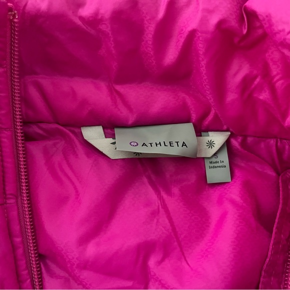 Athleta Fuchsia Puffer Vest - Picture 2 of 3